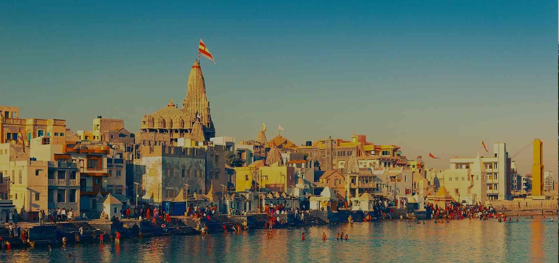 Explore the richness and gloriousness of Dwarka with these 4 places found here